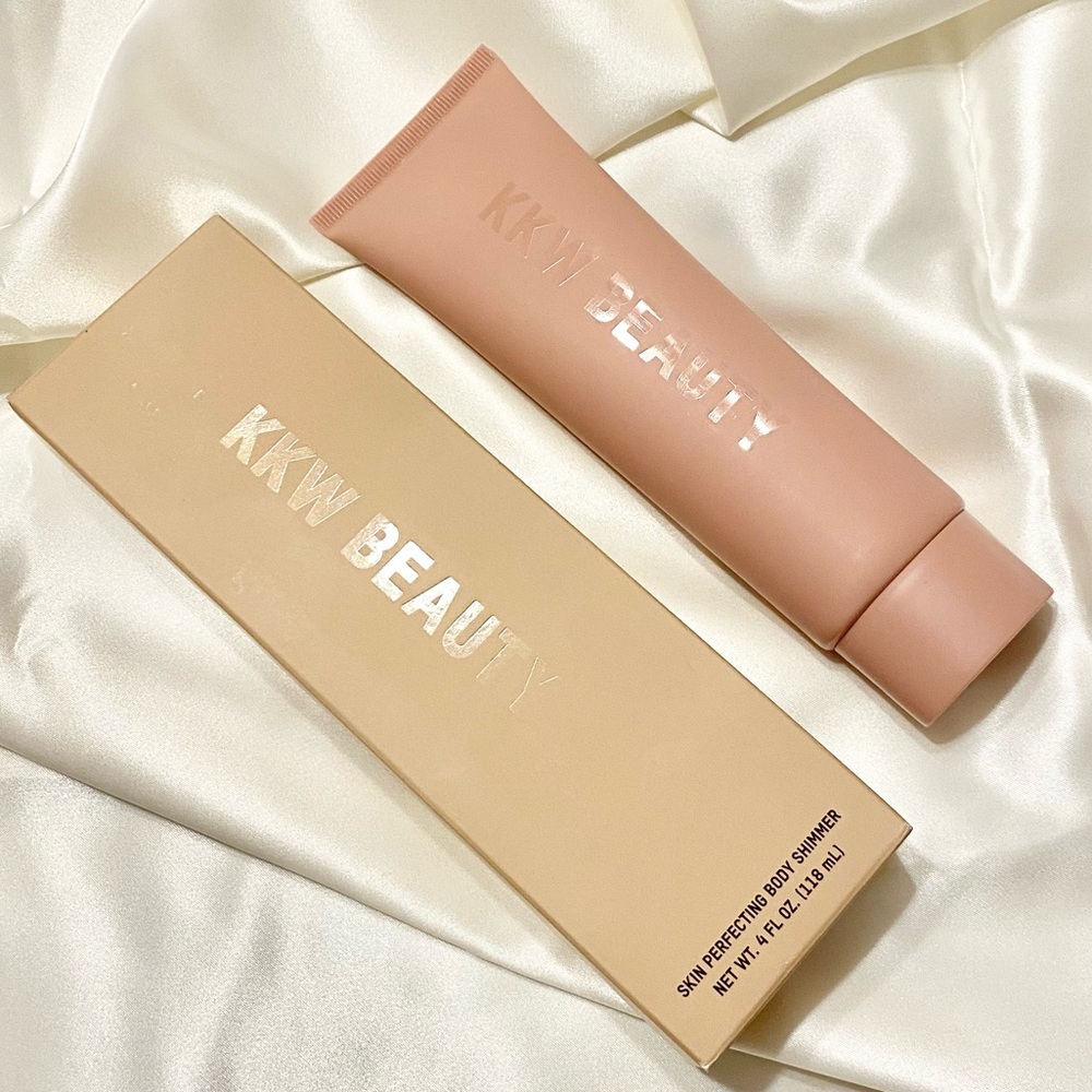 KKW Gold Skin Perfecting Body Shimmer